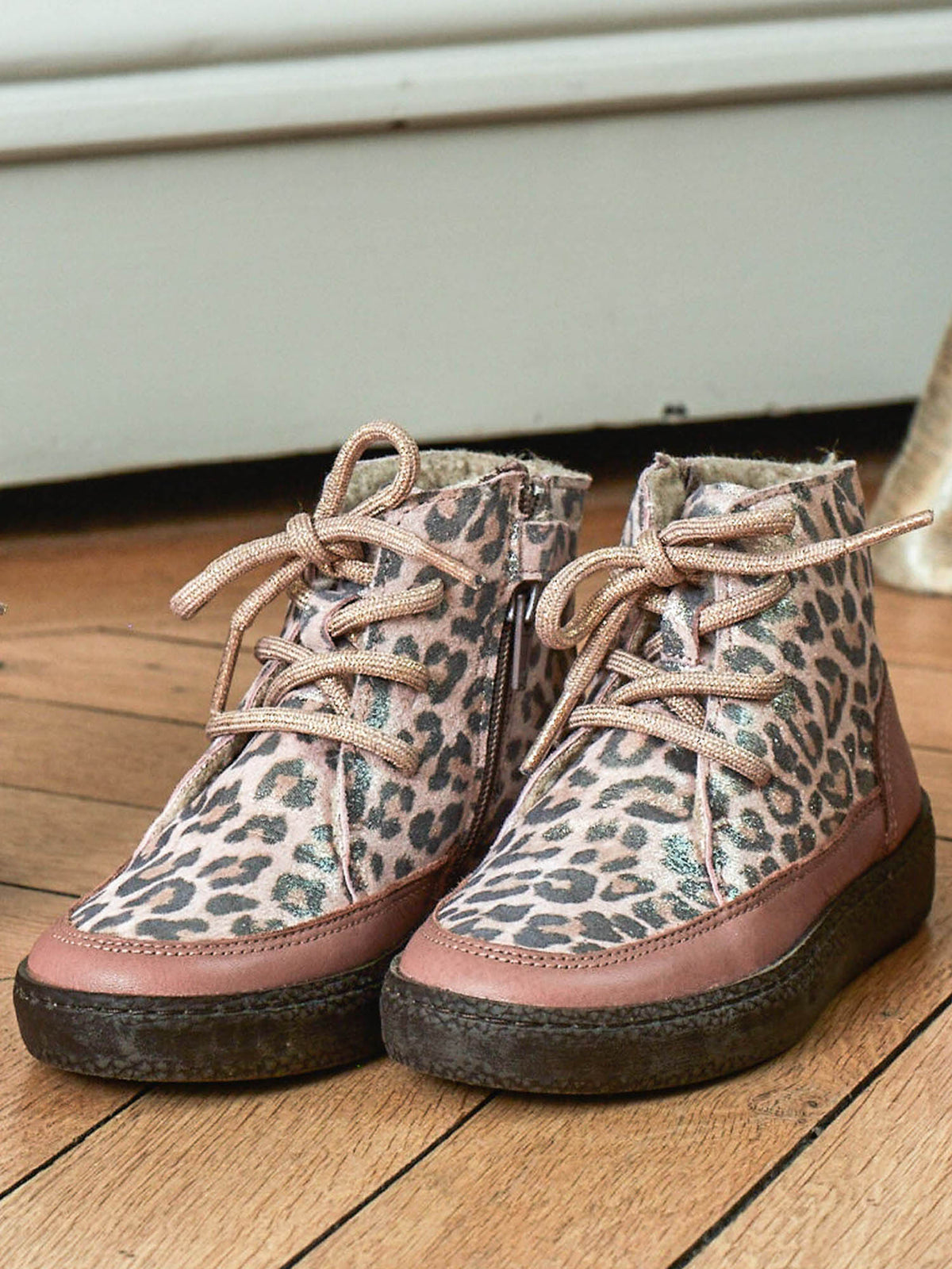 Boots Rose - 1