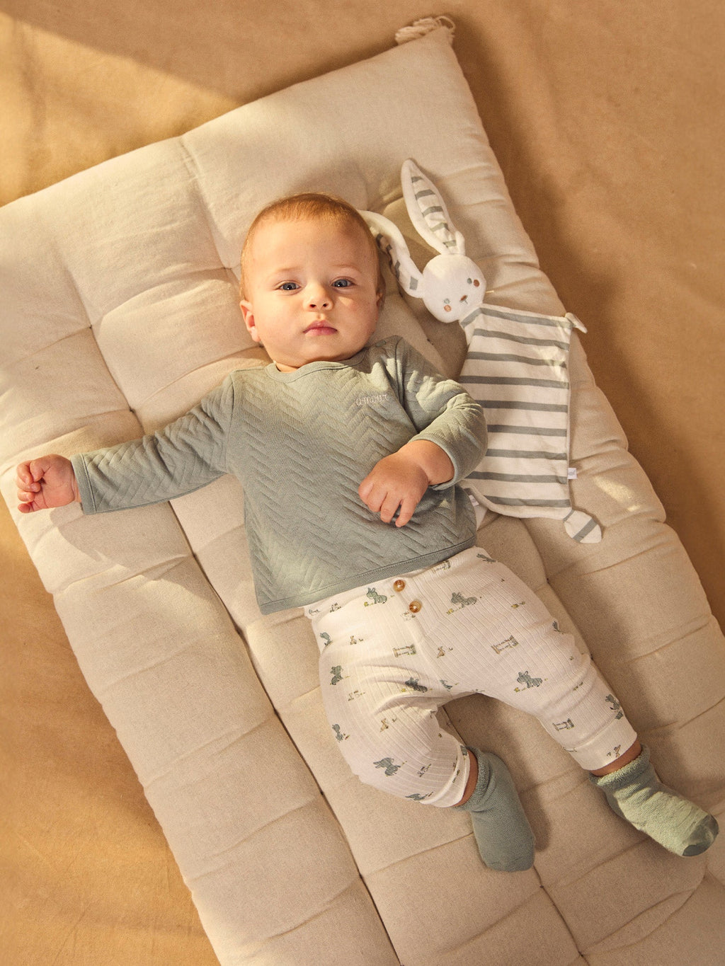 Ensemble haut bleu grisé + pantalon + chaussettes Naissance Garçon - 2