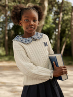 Pull écru à broderie "M" et col V bleu marine Fille - 2